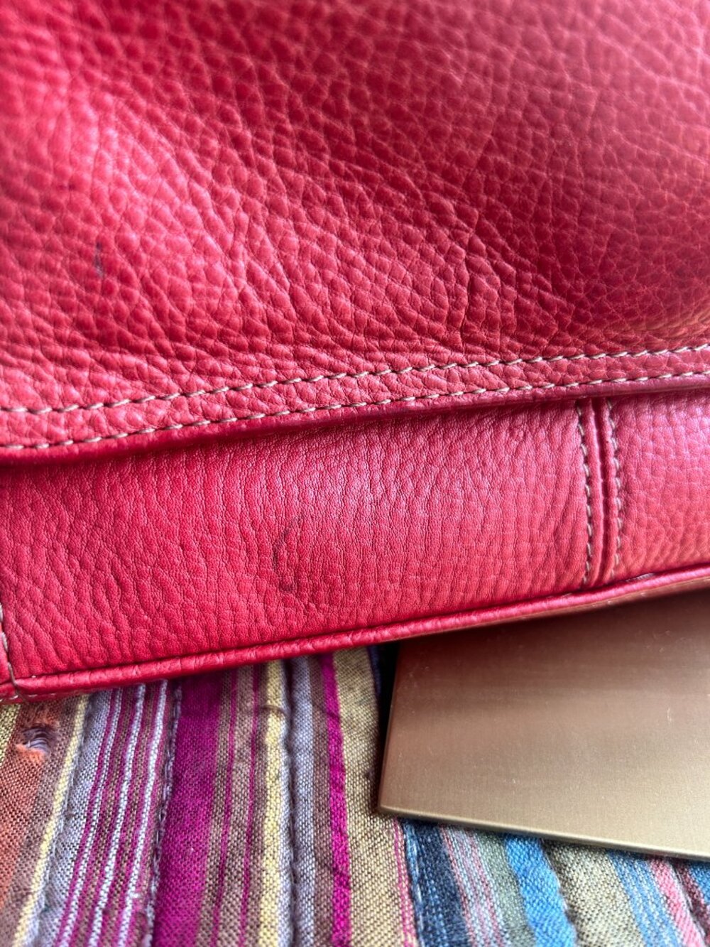 Fossil Red Pebbled Leather Crossbody Wallet Y2K Utility Chic - Picture 2 of 8